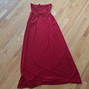 NEW Windsor Women’s Red Strapless Maxi Dress with pockets